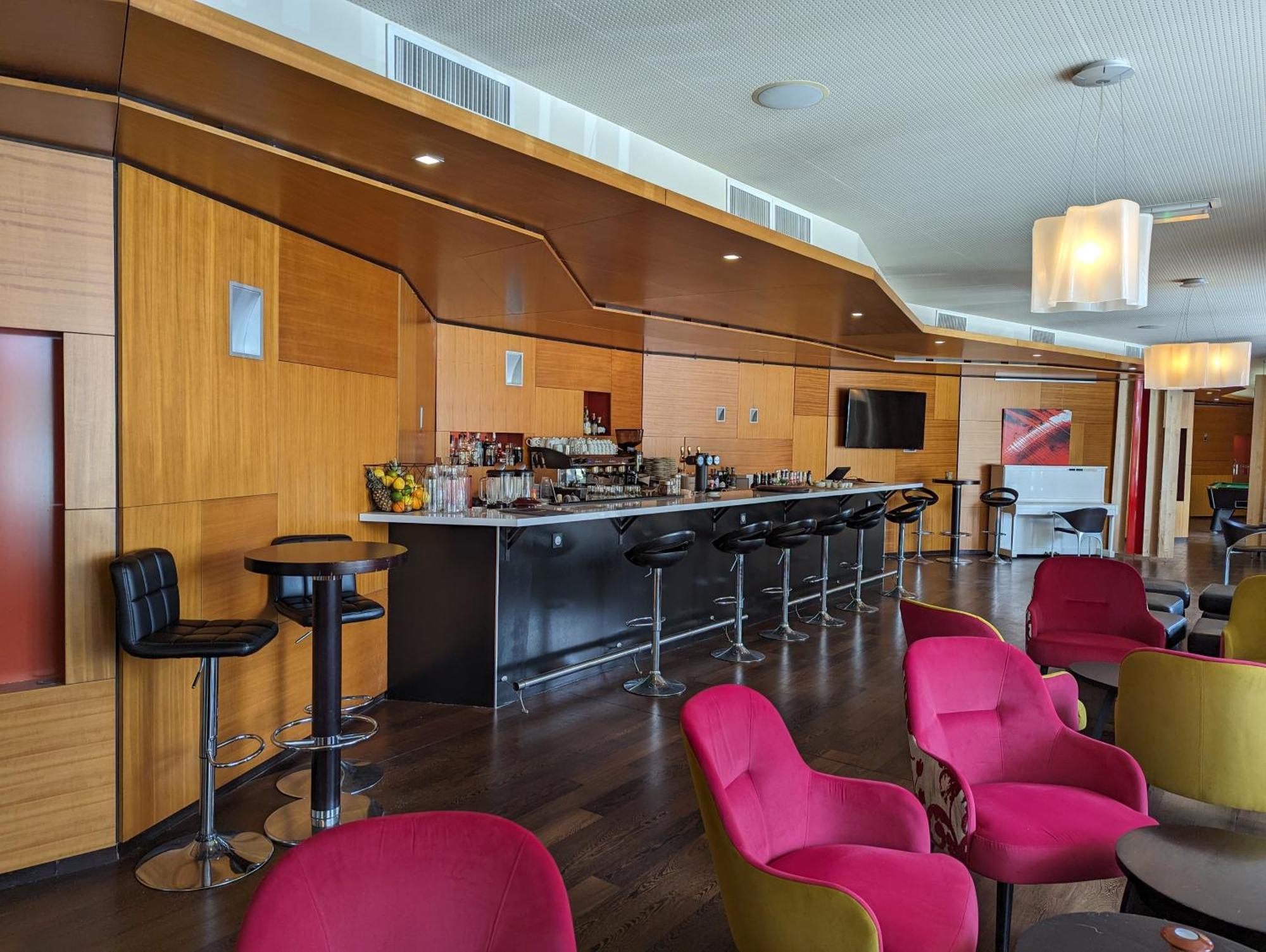 Le M & Spa Bordeaux Aeroport By Hotels & Preference Mérignac Exteriör bild